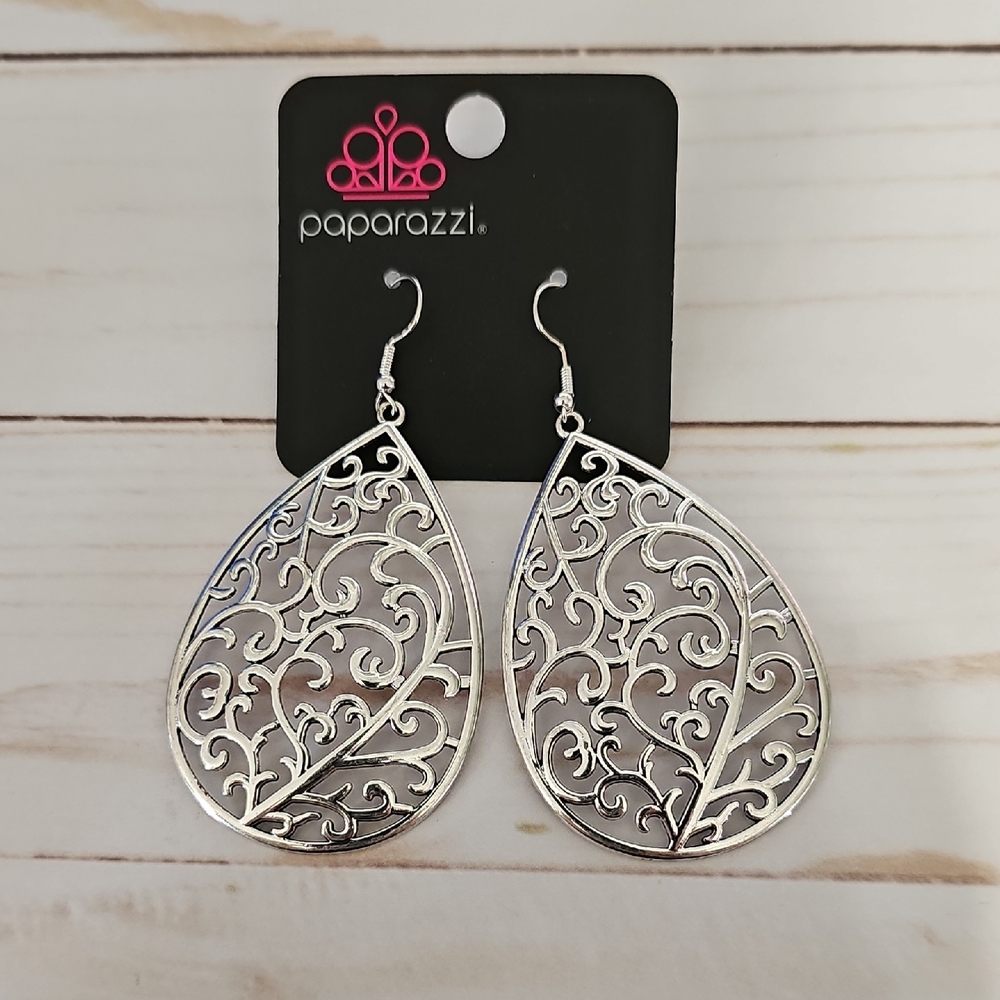 Paparazzi Intricate Silver Filigree Earrings